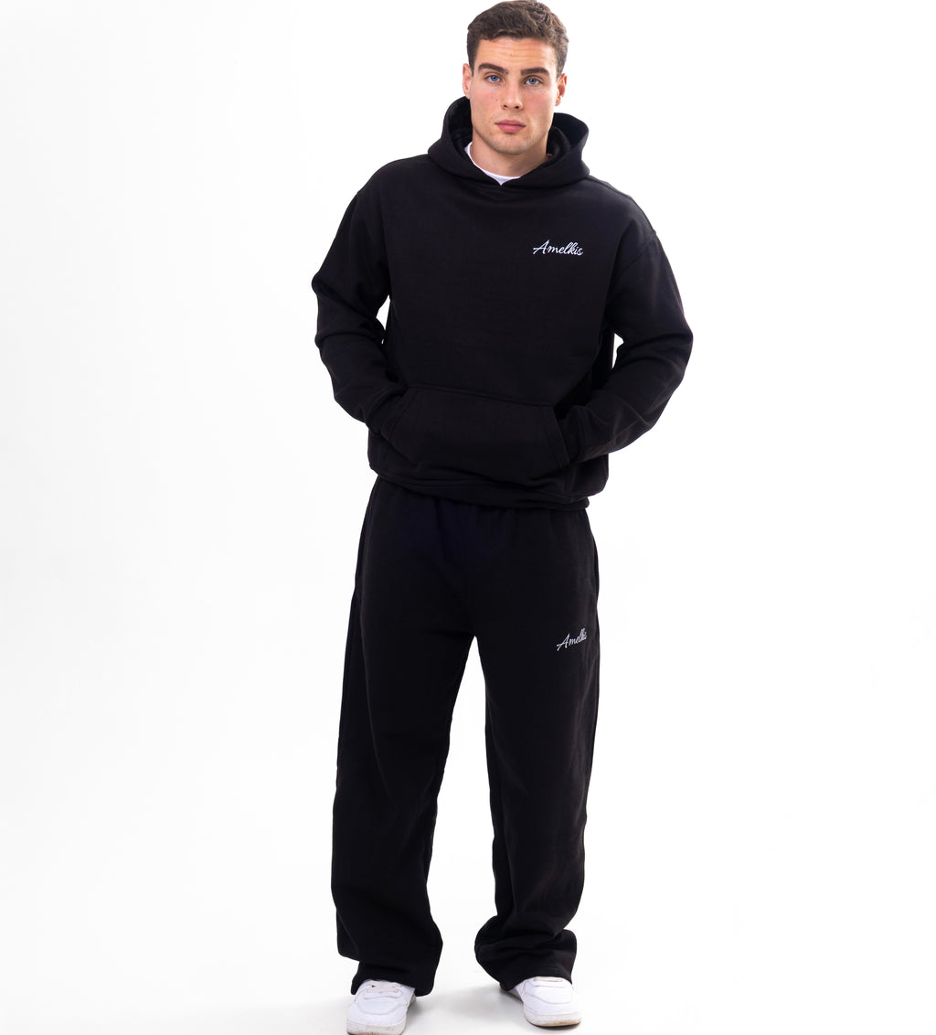 Amelkis WANTED hoodie in black